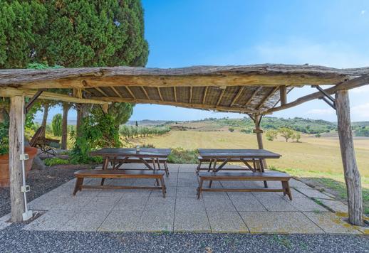 Parduodamas prestižinis turtas ant Pizos lapuočių kalvų, tarp Bolgheri ir jūros Image 8