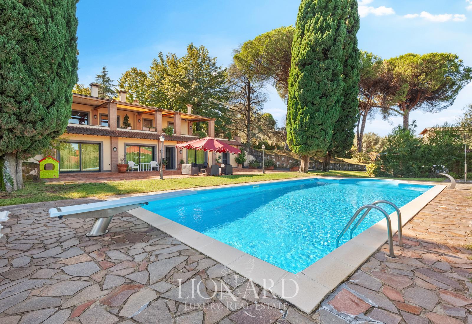 Luxurious Villa With Pool And Tennis Court Near Rome | Lionard