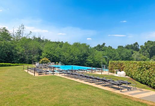 Immense installation de golf à vendre avec terrain d'entraînement pour le jeu court et le jeu long Image 6