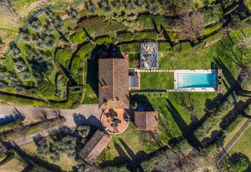 Belle ferme entièrement rénovée avec dépendance et étable au cœur de la campagne toscane à vendre Image 4