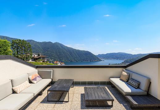 Moradia com terraço panorâmico virado para o lago à venda em Cernobbio Image 6