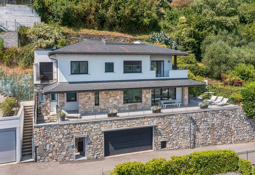 Moradia com terraço panorâmico virado para o lago à venda em Cernobbio Image 8