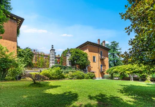 Villa storica in vendita in Lombardia ai piedi del Lago di Varese Image 8
