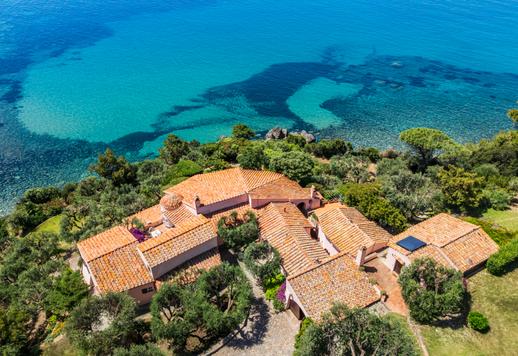 Propriété exclusive avec grandes terrasses et vue sur la mer à vendre sur le Monte Argentario Image 4