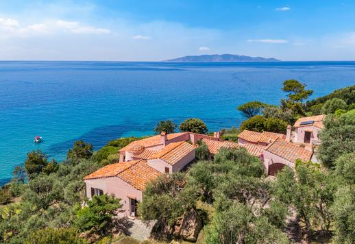 Propriété exclusive avec grandes terrasses et vue sur la mer à vendre sur le Monte Argentario Image 5