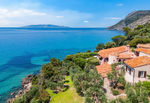 Propriété exclusive avec grandes terrasses et vue sur la mer à vendre sur le Monte Argentario Image 6