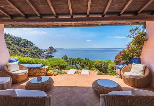 Propriété exclusive avec grandes terrasses et vue sur la mer à vendre sur le Monte Argentario Image 1