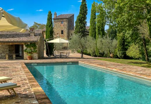 Tenuta con borgo medievale e 27 ettari di oliveto in vendita nelle campagne di Perugia Image 8