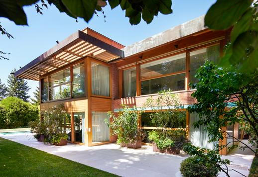 Lenyűgöző modern villa eladó Como megyében: elegancia és magánélet Lombardia szívében. Image 7