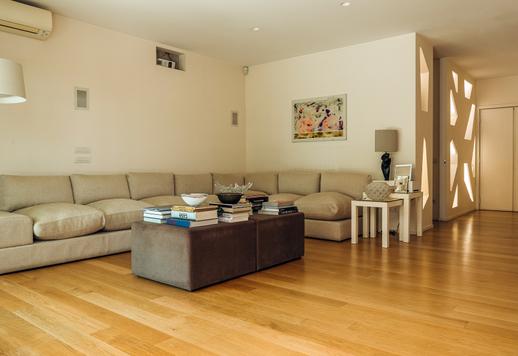 Appartement de luxe rénové à vendre dans le quartier exclusif de Camilluccia à Rome Image 5