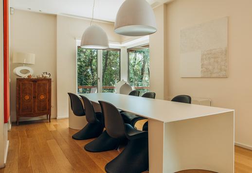 Appartement de luxe rénové à vendre dans le quartier exclusif de Camilluccia à Rome Image 4