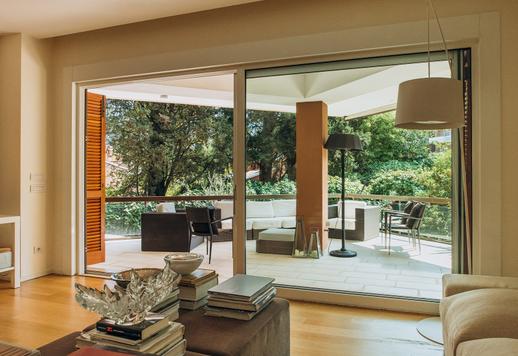 Appartement de luxe rénové à vendre dans le quartier exclusif de Camilluccia à Rome Image 8