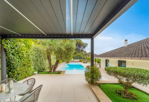Luxe, technologie et intimité dans une résidence en exclusivité dans la verdure de la Ville éternelle Image 3
