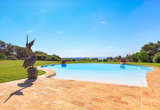 Fransız Rivierası&#39;nda mimar Louis Sorridente tarafından tasarlanan prestijli lüks villa satılık Image 7