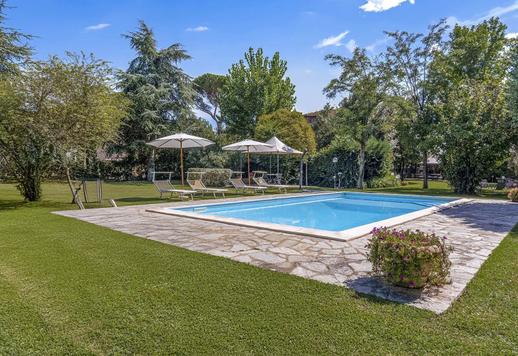 Casale toscano con piscina in vendita a Cortona Image 2