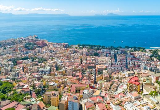 Prestigious villa with a garden and a view of the Gulf of Naples for sale Image 9