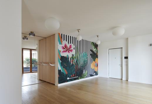 Adiacente a Corso Italia, nel centro di Milano, è in vendita una soluzione moderna con terrazzo, balcone e garage  Image 3