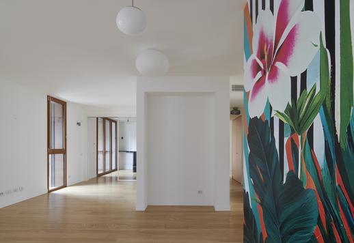 Adiacente a Corso Italia, nel centro di Milano, è in vendita una soluzione moderna con terrazzo, balcone e garage  Image 4
