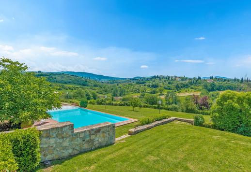 Esclusiva villa del XVII secolo finemente ristrutturata con piscina a sale e 5.000 mq di parco panoramico in vendita a Firenze Image 3