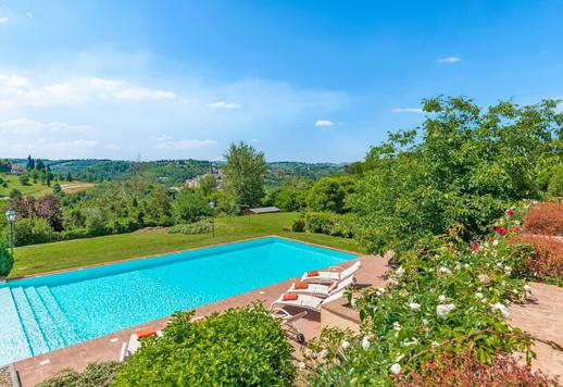 Esclusiva villa del XVII secolo finemente ristrutturata con piscina a sale e 5.000 mq di parco panoramico in vendita a Firenze Image 8