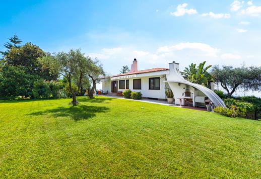 Elegante residencia de lujo con amplia piscina y 2 hectáreas de parque privado en la Riviera dei Fiori. Image 6