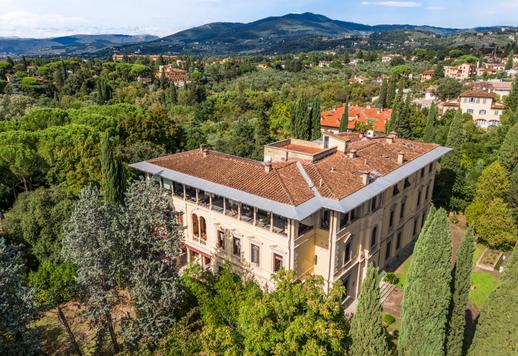 Lussuosa dimora in villa con ampio giardino e vista panoramica sul Duomo in vendita a Firenze Image 9