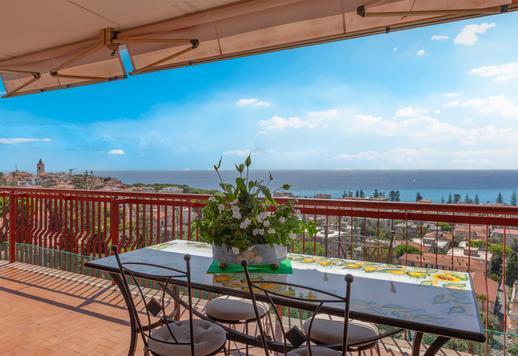 Apartamento de lujo de dos plantas con solárium panorámico en venta en Liguria Image 5