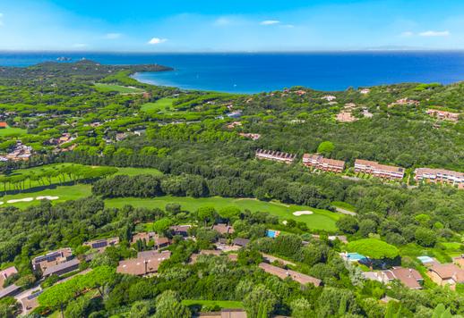 Toskana&#39;da satılık panoramik bahçeli prestijli müstakil villa Image 1