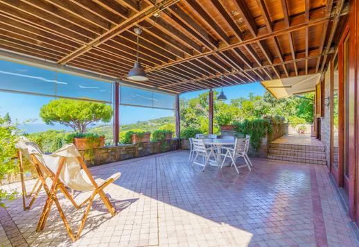 Toskana&#39;da satılık panoramik bahçeli prestijli müstakil villa Image 9