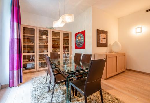 Appartamento di prestigio con terrazza in vendita in centro a Milano Image 4