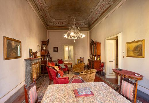 Nel cuore del centro storico di Cremona è in vendita un meraviglioso palazzo di grande fascino e rilevanza storico-artistica Image 8