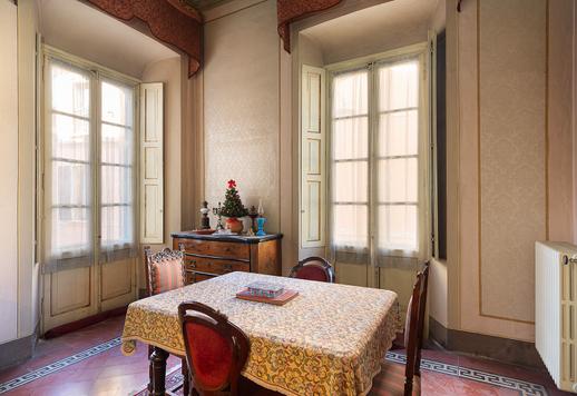 Nel cuore del centro storico di Cremona è in vendita un meraviglioso palazzo di grande fascino e rilevanza storico-artistica Image 9