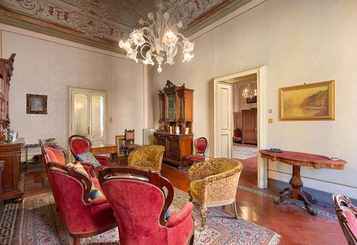 Nel cuore del centro storico di Cremona è in vendita un meraviglioso palazzo di grande fascino e rilevanza storico-artistica Image 6