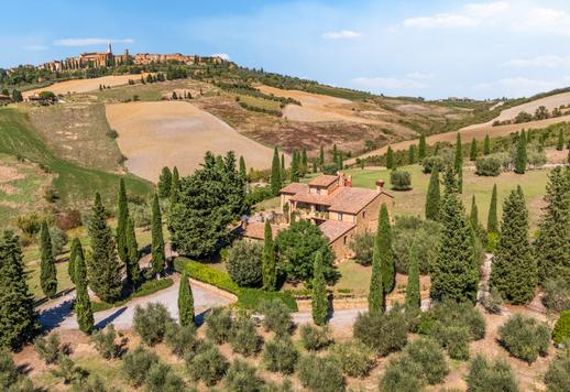 Rustic estate with main villa and guesthouse in the heart of the Val d'Orcia, a UNESCO World Heritage Site Image 5