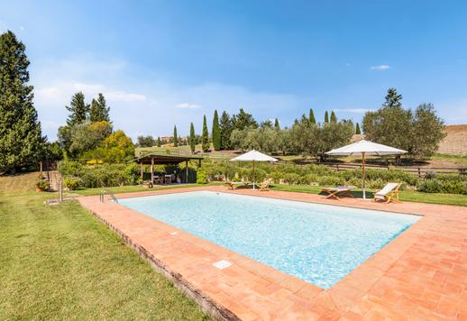 Rustic estate with main villa and guesthouse in the heart of the Val d'Orcia, a UNESCO World Heritage Site Image 9