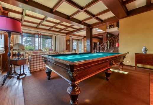 Exclusieve villa met drie verdiepingen en grote privétuin te koop in de Eeuwige Stad Image 3