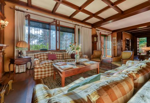 Exclusieve villa met drie verdiepingen en grote privétuin te koop in de Eeuwige Stad Image 7