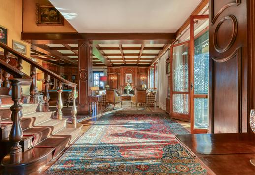Exclusieve villa met drie verdiepingen en grote privétuin te koop in de Eeuwige Stad Image 2