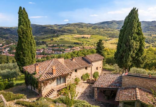 Exclusiva villa de lujo con gimnasio y piscina en venta situada en las colinas de Greve in Chianti. Image 1
