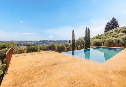 Fazenda orgânica com 24 hectares de terreno e uma vinícola à venda nas colinas de Pisa Image 2