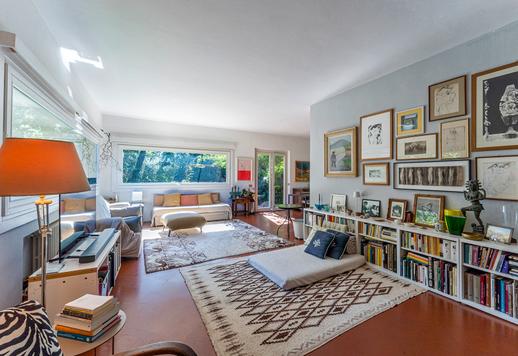 Elegante villa de luxo com grande jardim privado dividido em dois apartamentos, situada nas colinas de Fiesole Image 8