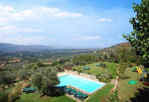 Merveilleuse propriété avec oliveraie et piscine dan la verdure en vente à Arezzo Image 3