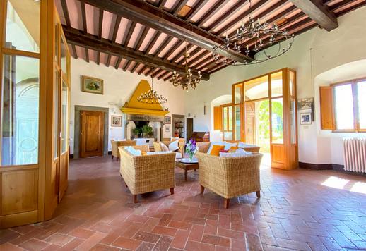 600 m²-es szálláskomplexum 4 hektáron Prumiano in Chianti középkori falujában Image 3