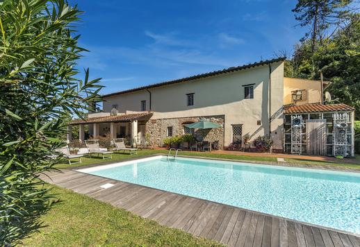 Charming estate with forest, olive grove and panoramic pool for sale on the outskirts of Pisa Image 5