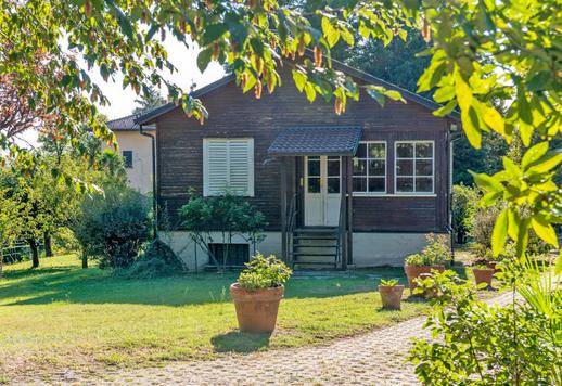 Elegant historisk villa med stor privat park till salu i Longone del Segrino Image 6