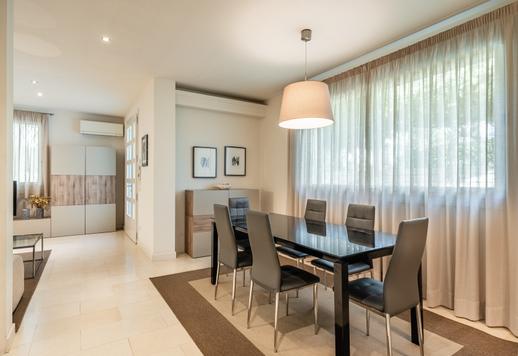 Exclusief pand van 240 m² met drie verdiepingen op een steenworp afstand van het stadscentrum Image 8