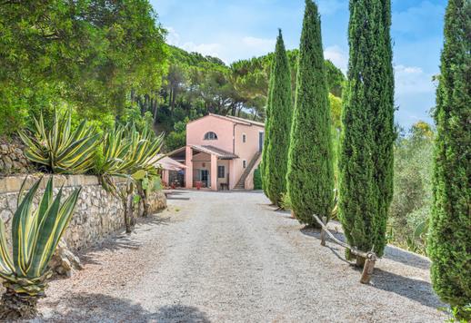 Dviguba Provanso stiliaus rezidencija su vieno hektaro privačiu parku Toskanos salyne Image 5