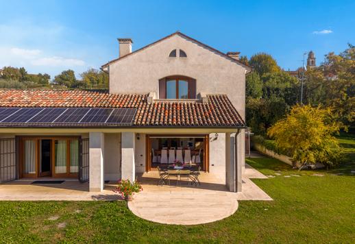 Villa avec cheminée en pierre et parc arboré en vente à Conegliano, entre les terres du Prosecco Superiore Image 5