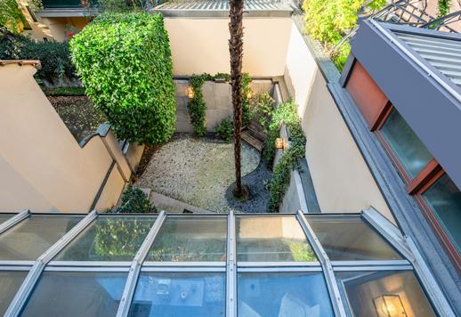 CityLife&#39;a yakın veranda ve açık alanlara sahip şık mülk Image 8