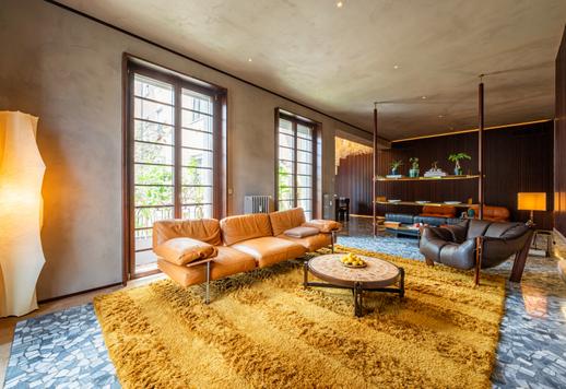 Residenza di circa 205 mq al terzo piano con tre camere e due bagni e con l’utilizzo materiali di pregio per le finiture come la betulla moganata, l’ottone, e il marmo Rosso Levanto  Image 3